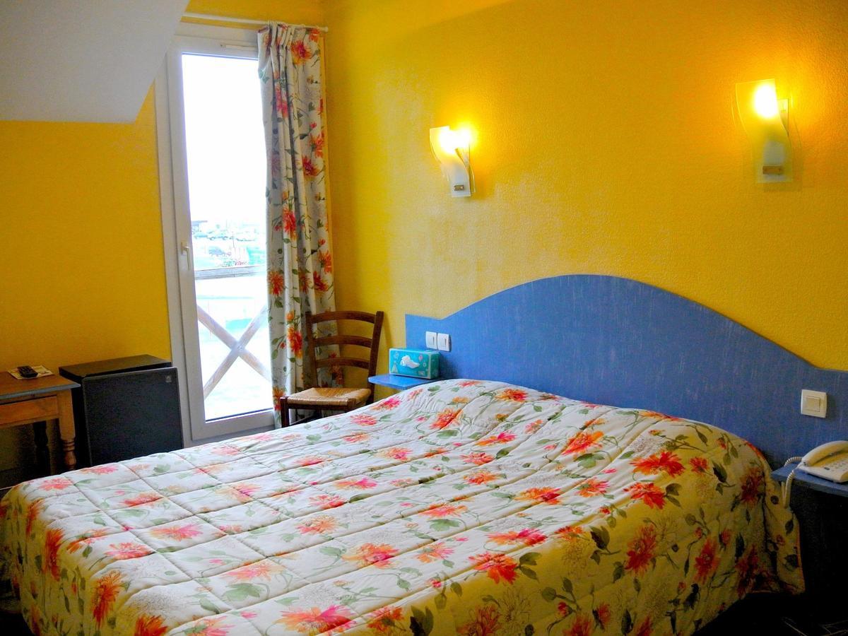 Logis Argonne Hôtel Vouziers Exterior foto